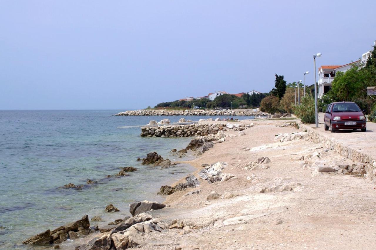 Apartments By The Sea Mandre, Pag - 4098 ภายนอก รูปภาพ