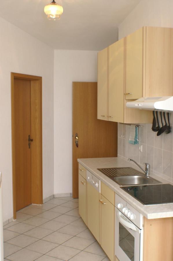 Apartments By The Sea Mandre, Pag - 4098 ภายนอก รูปภาพ